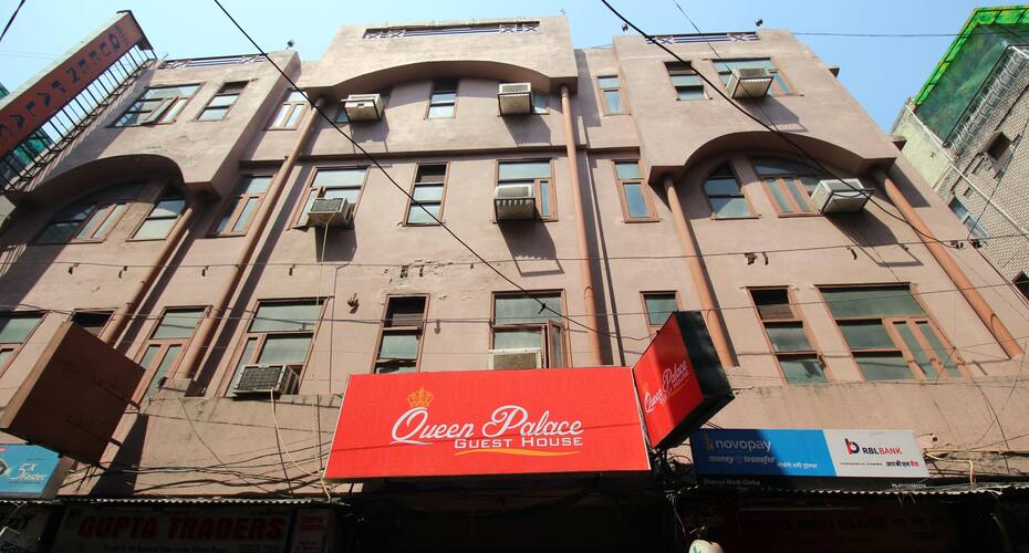 Queen Palace, New Delhi 1